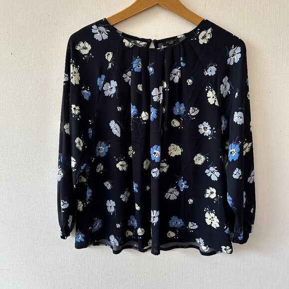 Ann Taylor Blouse Womens Medium Petite Blue Floral NWT Long Sleeve Keyhole Neck - Picture 1 of 8